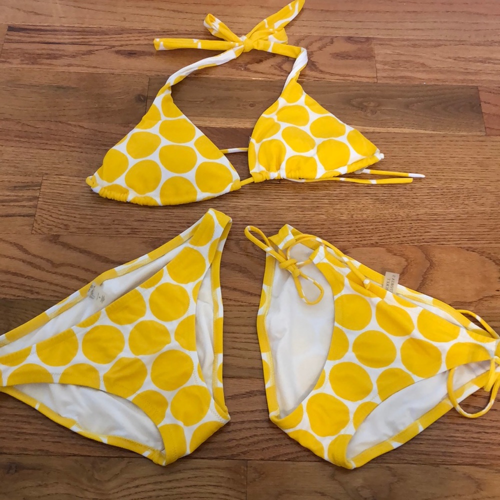 Victoria’s Secret bikini